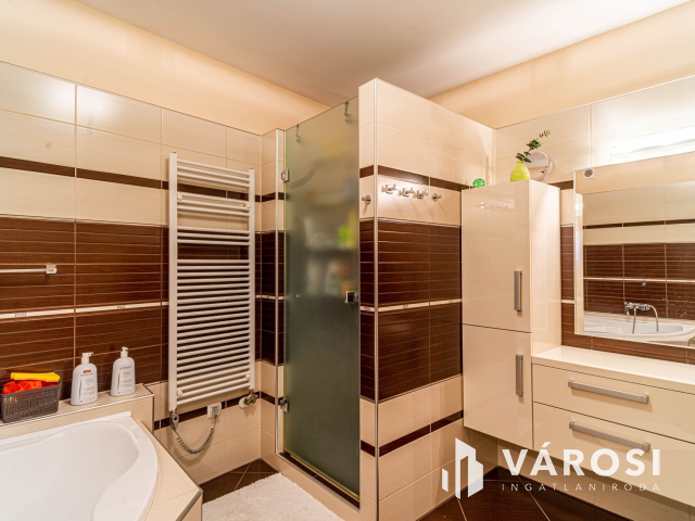 Pazar lakás a Teleki Utcában