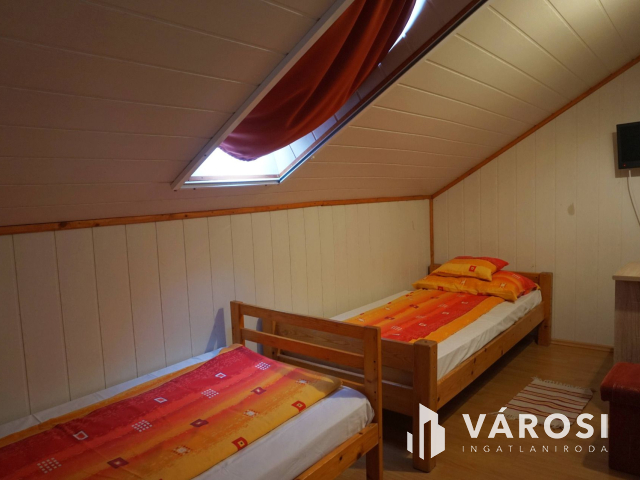 Fogadó alternatív fűtéssel a gyógyfürdő mellett