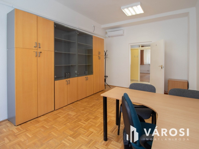 109 m2-es önálló irodaegyüttes kiadó a Lehel tértől 500 m-re