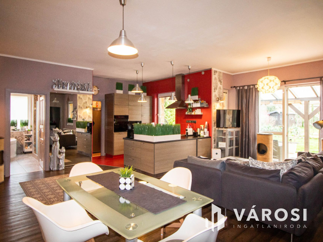 Igényes családi otthon Herceghalmon