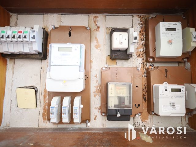 Bontandó ház tökéletes helyen