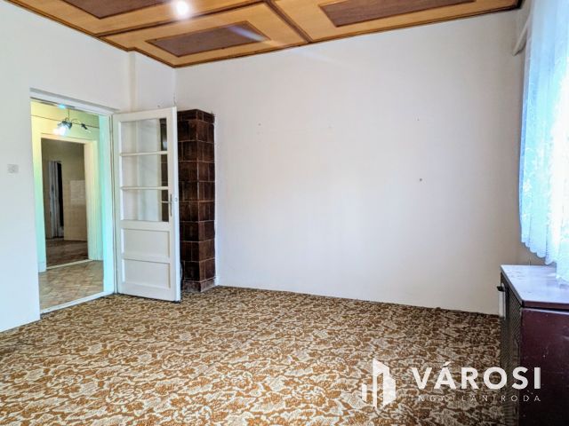 3 szobás nagy konyhás téglaház kisvárosban!