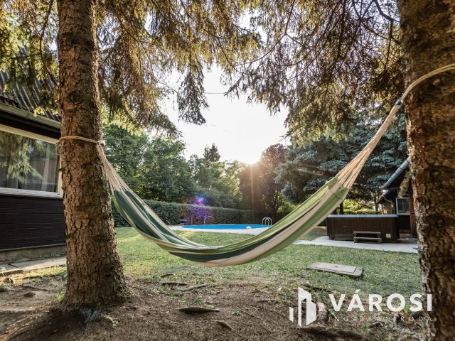 Eladó apartmanház-komplexum a Körösök mellett