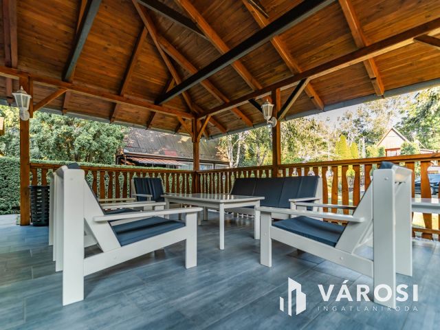 Eladó apartmanház-komplexum a Körösök mellett