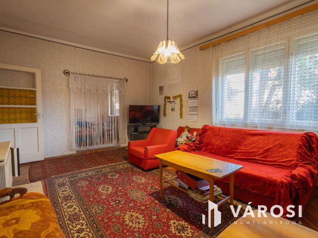 Családi ház tele lehetőséggel!