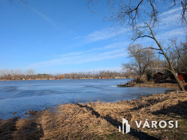 Vízparti telek  horgászoknak!