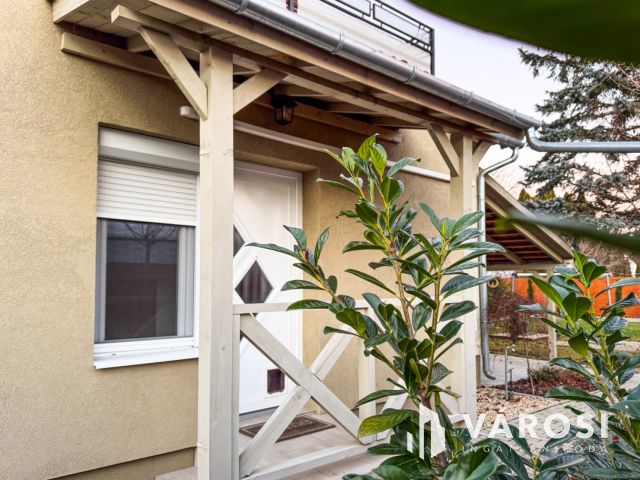 Tökéletes otthon a természet ölelésében