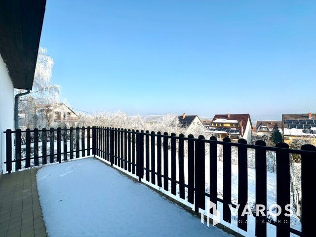 Frigyes krt.-on felújítandó ikerház eladó!