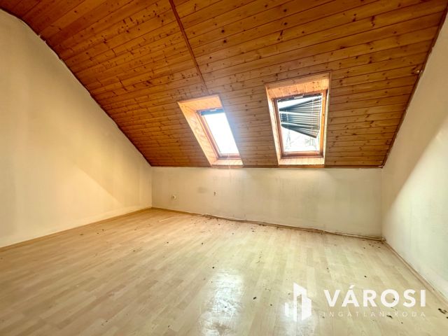 Frigyes krt.-on felújítandó ikerház eladó!