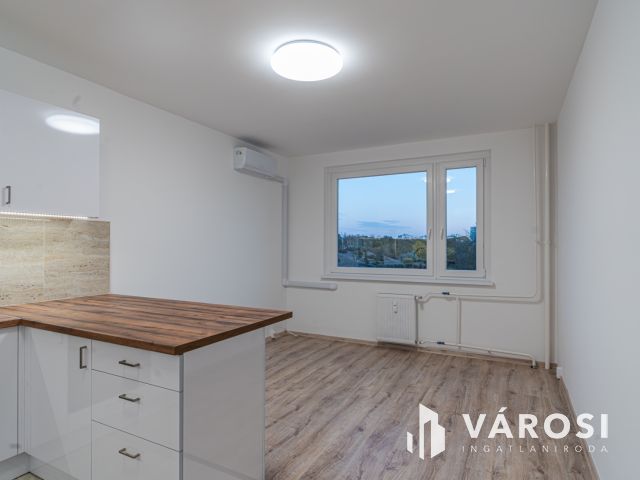 Full új 4 szobás lakás amerikai konyhával felsővároson