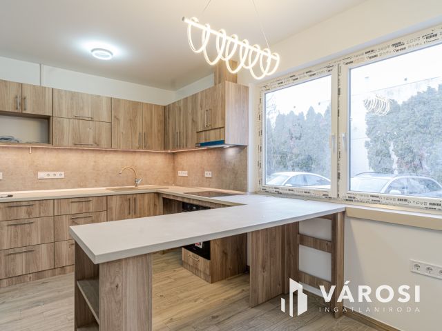 Akár lakni akár befektetni Vásárhely belvárosában 04