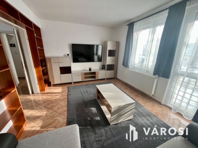 Felszerelt & Berendezett Otthonos Lakás Kiadó a Hadházi Úton