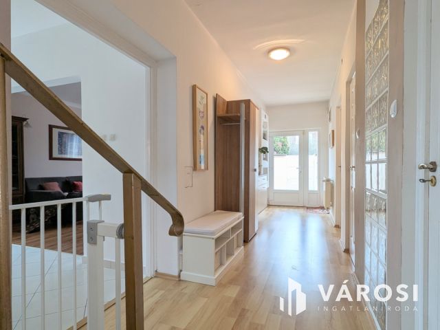 Tökéletes családi otthon a kertvárosban!