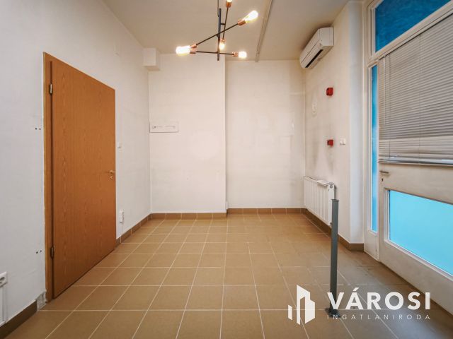 Utcafrontos üzlethelyiség Terézvárosban!