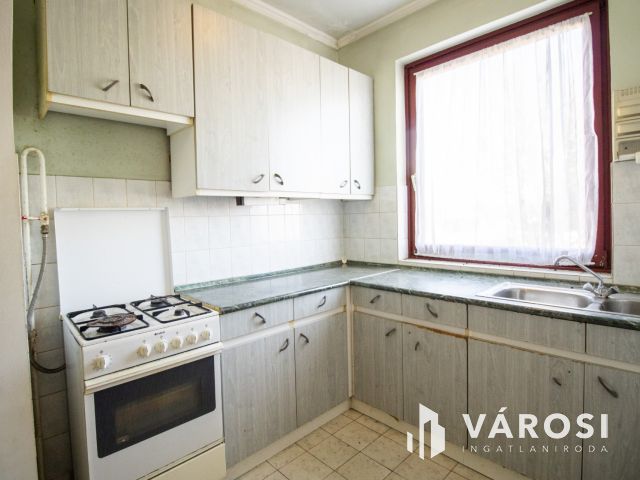 330 nm-es óriásház Orosházán