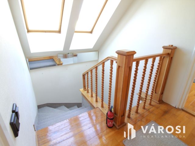 Ritka lehetőség: 204 m2 prémium sorházi otthon saját kerttel