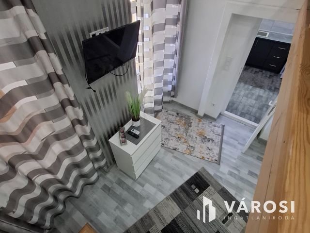 Modern Mini belvárosi lakás a Gutenberg utcában