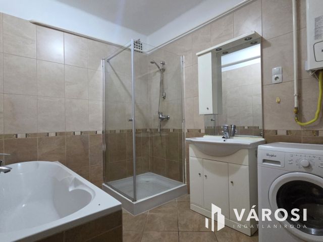 Azonnal költözhető lakás a Nagyerdőnél-Debrecen