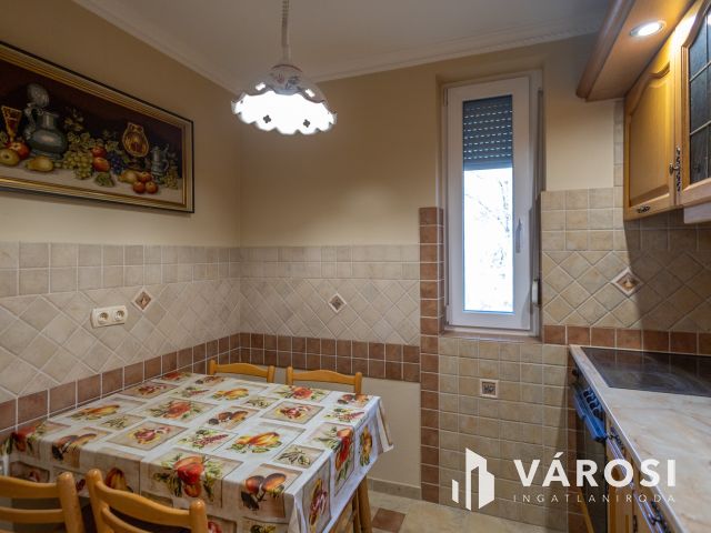 Újszegedi 3 szobás lakás, garázzsal, terasszal