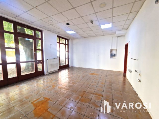 KIADÓ, 67m2 prémium üzlethelyiség a belváros szívében!