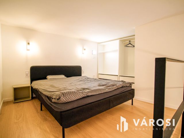 Modern galériás lakás kiadó Budapest szívében