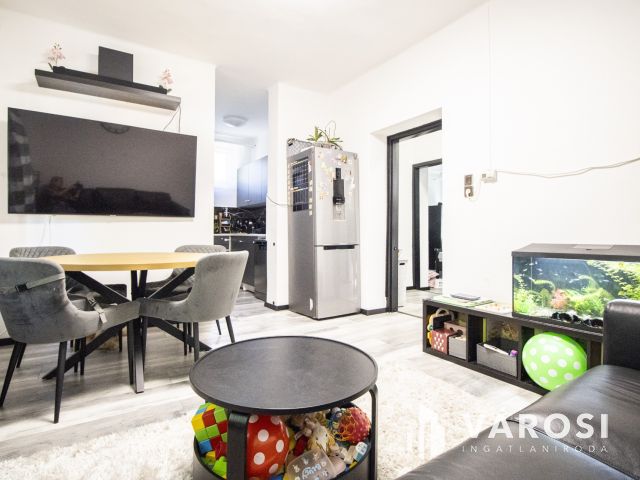 Fiatalos, tégla családi ház Jaminában