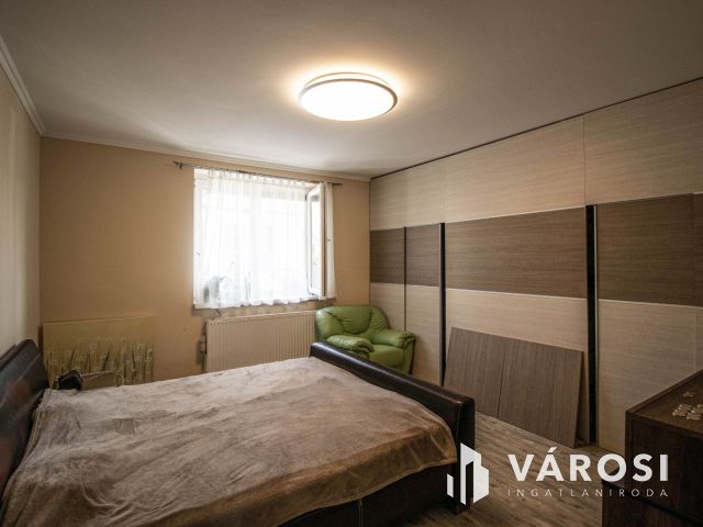 Napelemes Modern Családi ház eladó Győrben