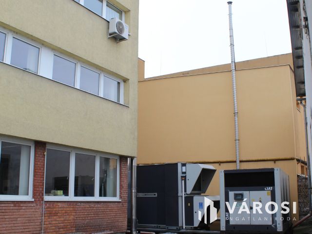 Miskolc nagyon frekventált részén kiadó iroda üzlet székház!